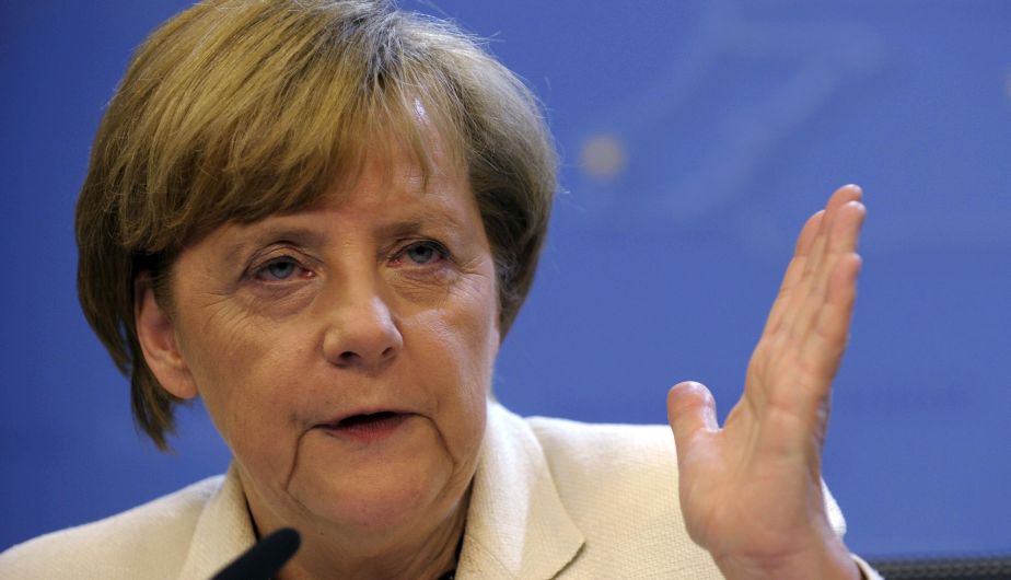 La mujer más poderosa del mundo en nueve de los últimos diez años, irrumpió en un mundo dominado por hombres al convertirse en la primera canciller de su país, destaca Forbes sobre Merkel. (Reuters)