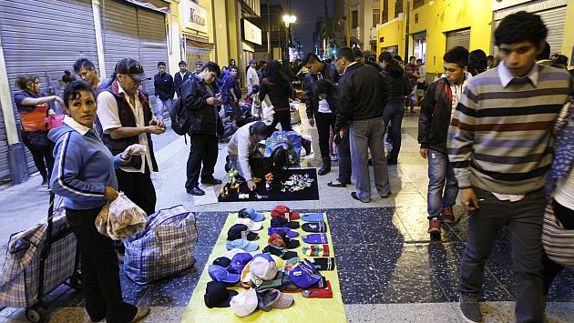 Gerenta de Municipalidad de Lima intentó justificar desborde de ambulantes. (RPPTV/Luis Gonzales)
