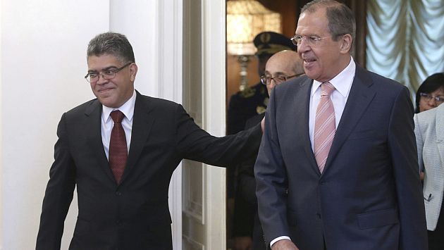 Serguéi Lavrov se reunió en Moscú con el canciller venezolano Elías Jaua. (EFE)