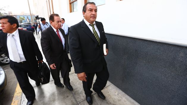 Poder Judicial dicta impedimento de salida de presidente regional de Tumbes. (USI)