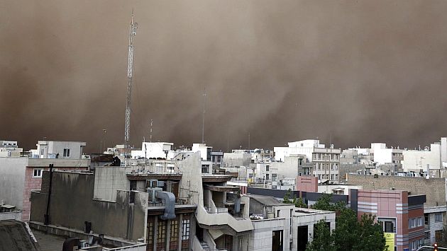 Irán: Al menos cinco muertos por tormenta de arena. (EFE)