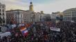España: Miles exigen fin de la monarquía tras abdicación de rey Juan Carlos