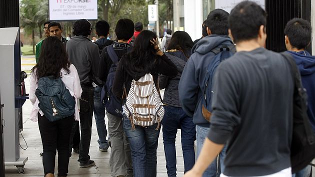Cerca de medio millón de jóvenes no estudia ni trabaja en Perú, según INEI. (USI)