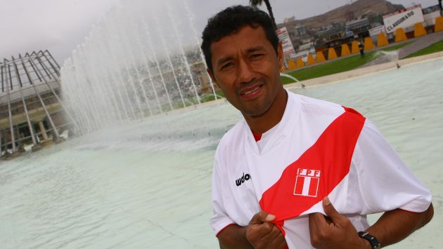 Roberto Palacios se manda contra los que eligen jugar determinados partidos con la selección peruana. (Perú21)