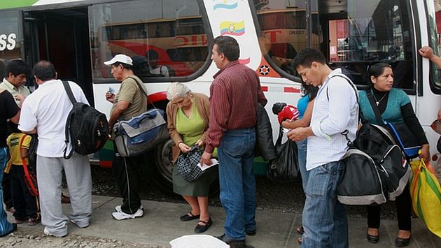 Unos 50 pasajeros de un ómnibus interprovincial fueron asaltados en Trujillo. (Andina/Referencial)