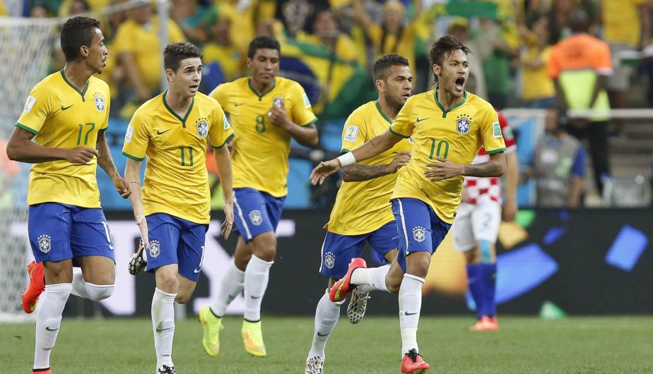 Neymar marcó un doblete y le dio el triunfo a Brasil sobre Croacia. (EFE)