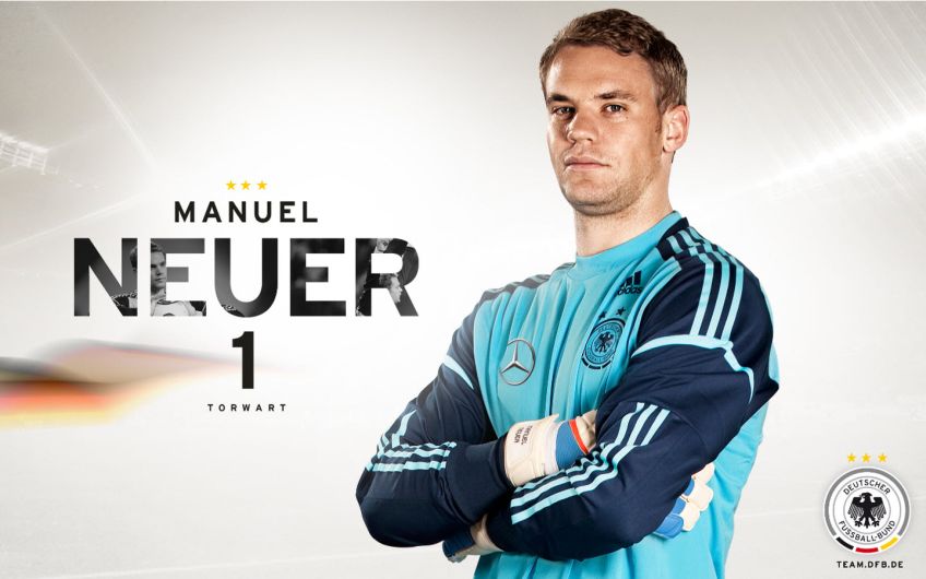 Manuel Neuer es uno de los mejores porteros del mundo. Antes de llegar a Brasil 2014, el alemán cerró una gran temporada con el Bayern Múnich ganando la Bundesliga. El salario que percibía este arquero es más de 10 millones de dólares. (ponteenmipiel.com)
