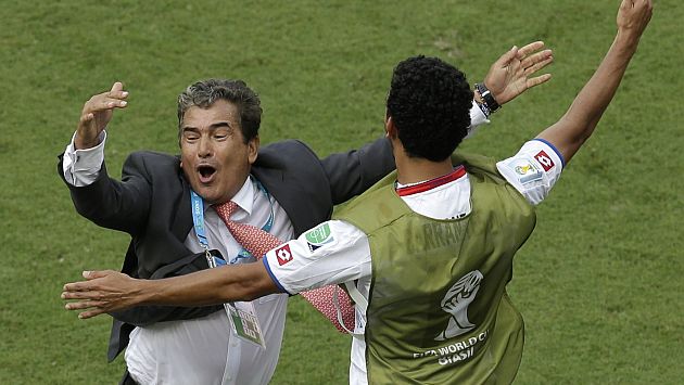 Jorge Luis Pinto hace historia con Costa Rica en la Copa del Mundo 2014. (AP)