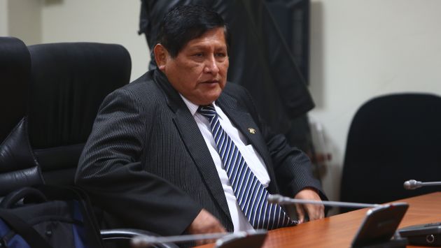 Juan Pari criticó a Alan García por acudir al Poder Judicial para dejar sin efecto acusación en el Congreso. (Perú21)