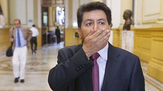 José León advierte de partidos que quieren capturar municipios en las elecciones del 5 de octubre. (USI)