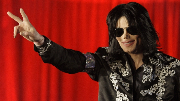 Se pelean por fotos de Michael Jackson. (AP)