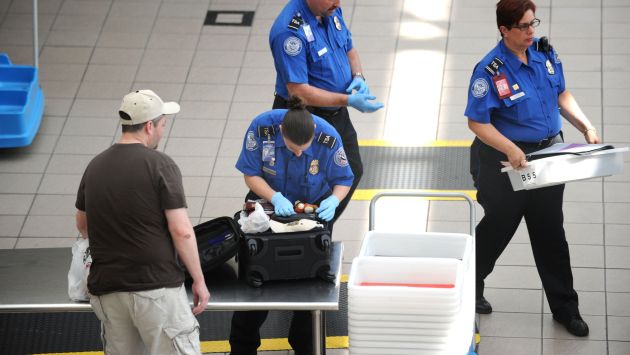 Se reforzará seguridad en aeropuertos. (AFP)