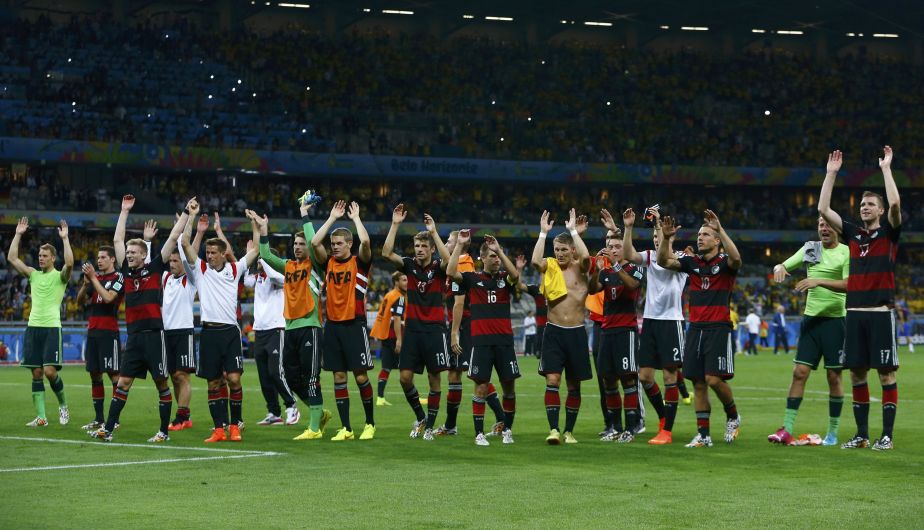 Alemania se enfrentará en la gran final de la Copa del Mundo 2014 con el ganador del duelo entre Argentina y Holanda. (Reuters)