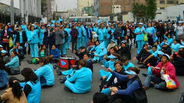 Fiscalía inicia investigación penal a Sindicato de Enfermeras de Essalud. (Perú21)