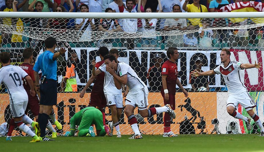Primer partido. Golearon a Portugal por 4-0 con triplete de Müller y tanto de Hummels. Era el inicio de una campaña demoledora. (AFP)