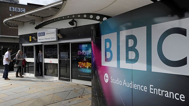 El servicio de noticias de la BBC emplea a unas 8.400 personas. (AFP)