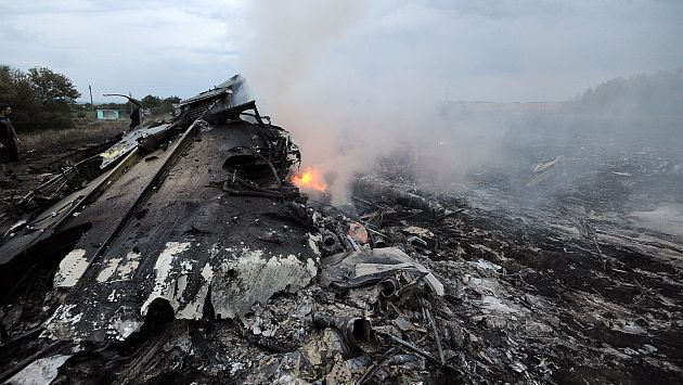 Afirman que avión malasio fue derribado por prorrusos. (AFP)