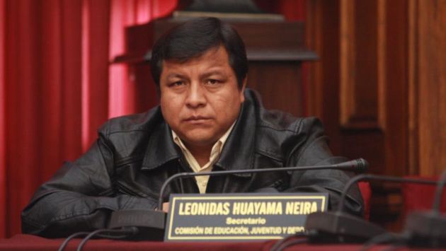 El congresista Leonidas Huayama manifestó su desacuerdo ante el proceso que se le abrió a Esther Saavedra. (Internet)