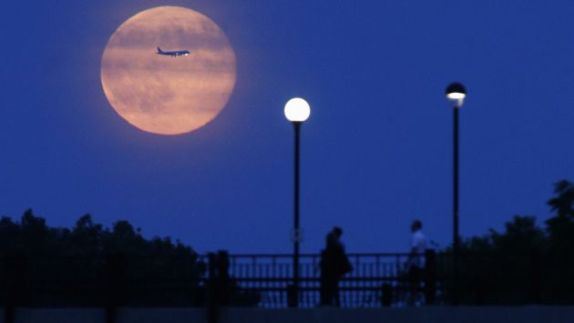La Luna habría nacido de una colisión. (Reuters)
