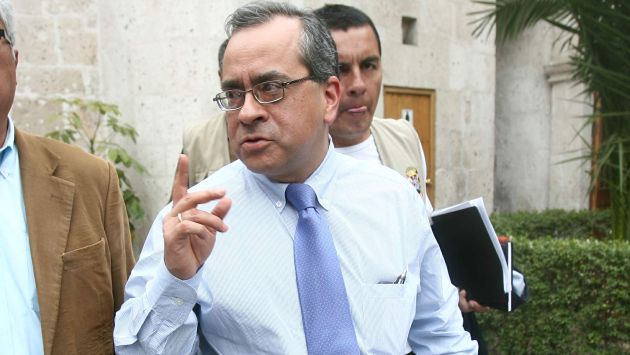 Ministro de Educación, Jaime Saavedra, asegura que ley fue analizada rigurosamente. (Heiner Aparicio)