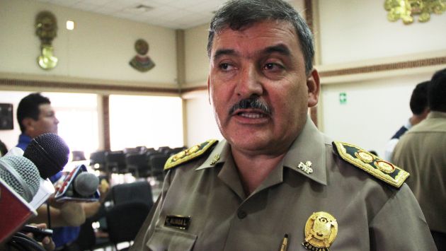 Jefe policial Cluber Aliaga informó que las 90 comisarías de Lambayeque se encuentran en malas condiciones. (Perú21)