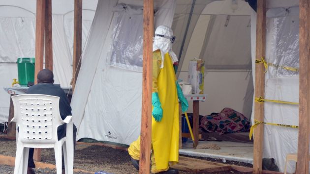 Ébola se extiende. Empleado de la OMS es contagiado por virus. (AFP)