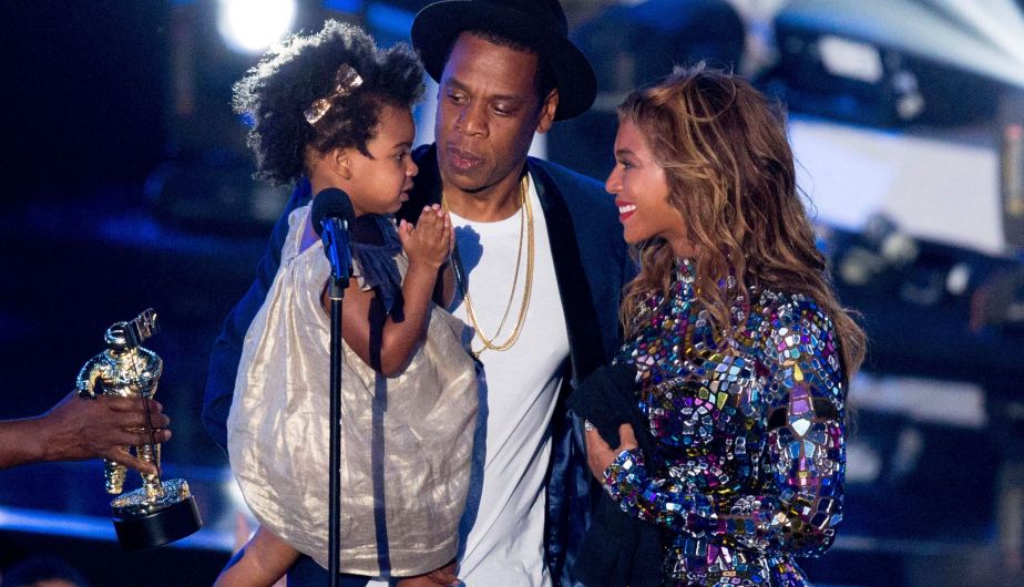 Beyoncé recibió premio de su pequeña Blue Ivy. (AFP)