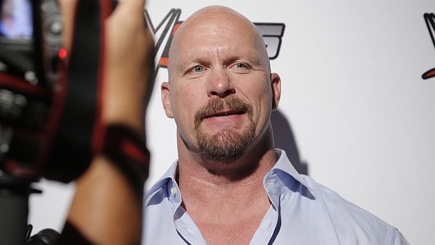 WWE: Stone Cold volvería a los cuadriláteros para Wrestlemania 2015. (AP)