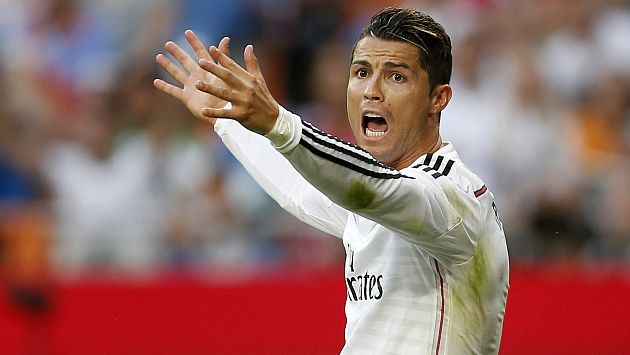 Cristiano Ronaldo criticó la política de fichajes del Real Madrid. (AP)