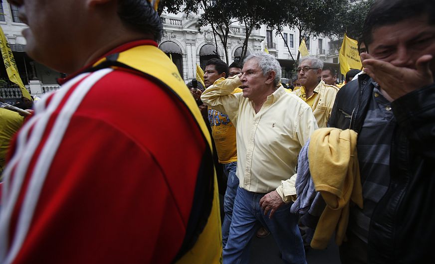 Luis Castañeda encabezó marcha de Solidaridad Nacional. (Martin Pauca)