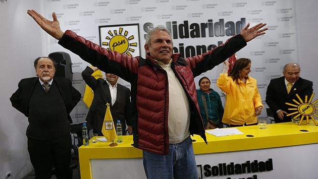 Luis Castañeda ganaría con 51.7%, según simulacro de votación de Datum. (Rafael Cornejo)