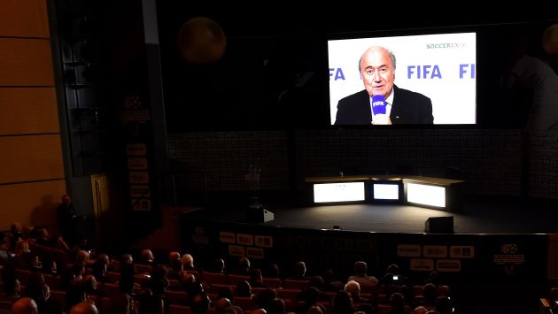 Joseph Blatter hizo el anuncio a través de un video. (AFP)