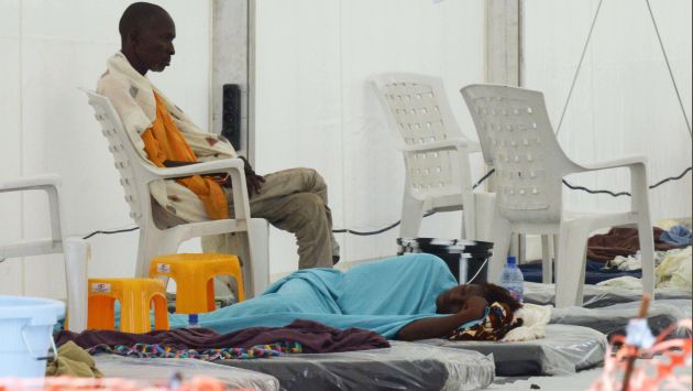 Número de infectados por el ébola alcanza a 4,269 personas, de las cuales 2,288 han muerto. (AFP)