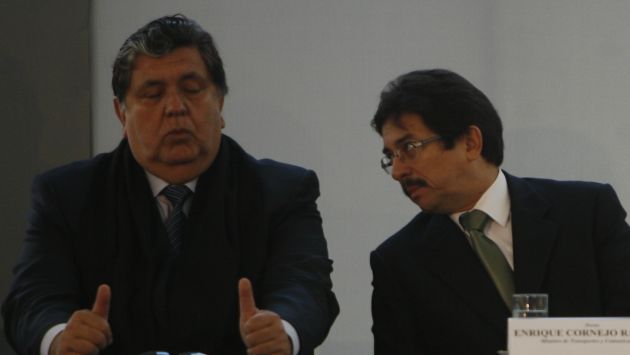 Enrique Cornejo sigue con sus reclamos a Alan García para que lo apoye. (César Fajardo/Frecuencia Latina)
