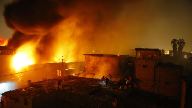 Incendio arrasa con 180 casas de un asentamiento humano de Casma. (Imagen Referencial/Archivo)