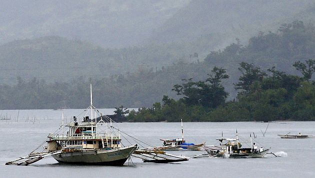 Ferry zozobró en medio de una gran tormenta en Filipinas. (EFE)