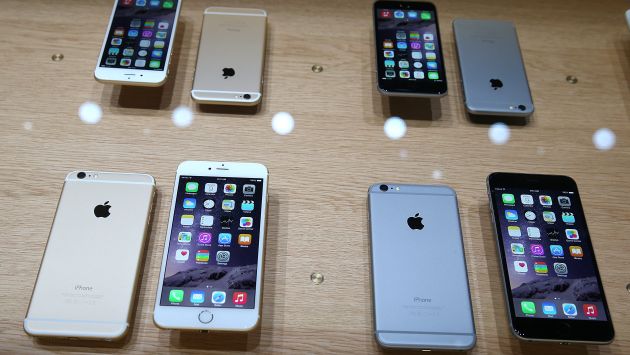 Los nuevos iPhone 6 de Apple saldrán a la venta este viernes. (AFP)