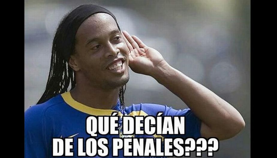Ronaldinho falló un penal ante Los Tigres, esta vez no sucedió lo mismo. (Memedeportes.com)
