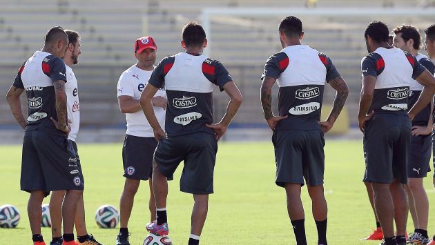 Sampaoli convocó a Alexis Sánchez y Arturo Vidal para enfrentar a Perú. (EFE)