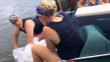 YouTube: Mujer tiró al mar su propio anillo de compromiso [Video]