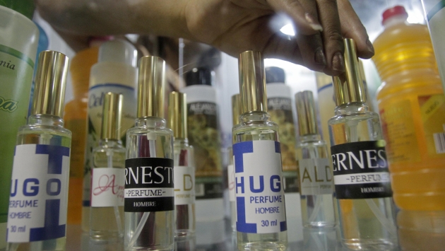 Cuba censuró perfumes en honor a Hugo Chávez y el ‘Che’ Guevara. (Reuters)