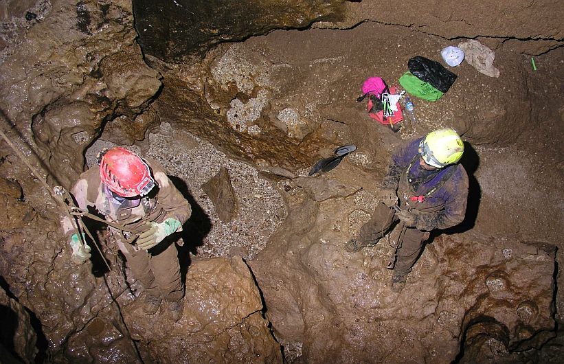 Las malas condiciones climáticas afectan el rescate del espeleólogo español atrapado en la cueva Intimachay, en Amazonas. (EFE)