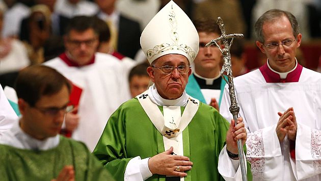 Papa Francisco está preocupado porque jóvenes de ahora no se casan. (Reuters)