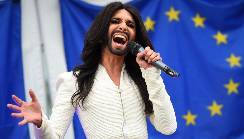 Cantante Conchita Wurst pidió respeto para los homosexuales. (Reuters)