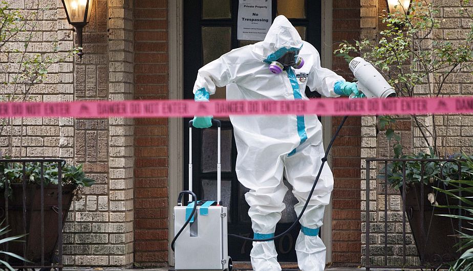 Desinfectan departamento de enfermera con ébola en Dallas. (Reuters/USA Today)