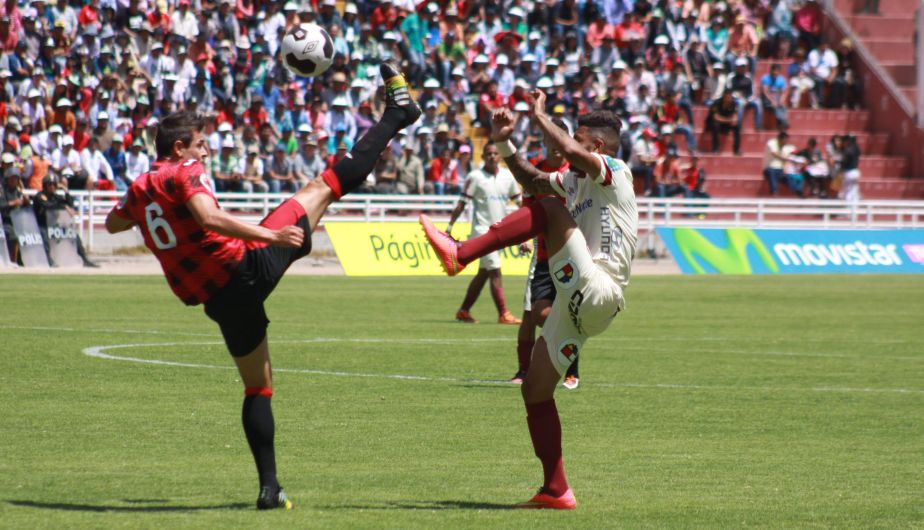 Universitario y Melgar empataron 1-1 en Arequipa. (Omar Cruz)
