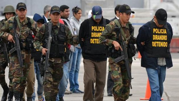 Cuatro policías vinculados al narcotráfico fueron detenidos. (RPP)