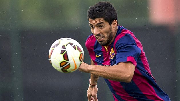 Suárez debutará de manera oficial con la camiseta del Barcelona esta sábado. (EFE)