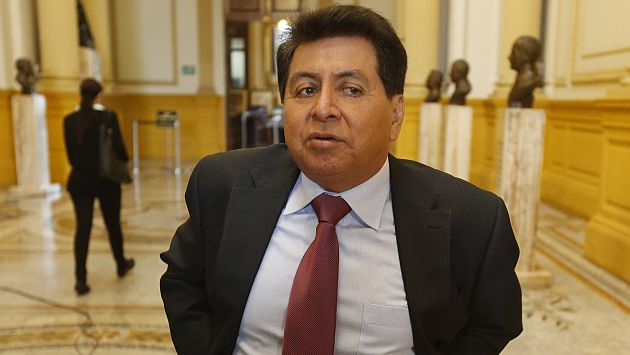 Comisión de Ética evaluará caso de José León la próxima semana. (Martín Pauca)