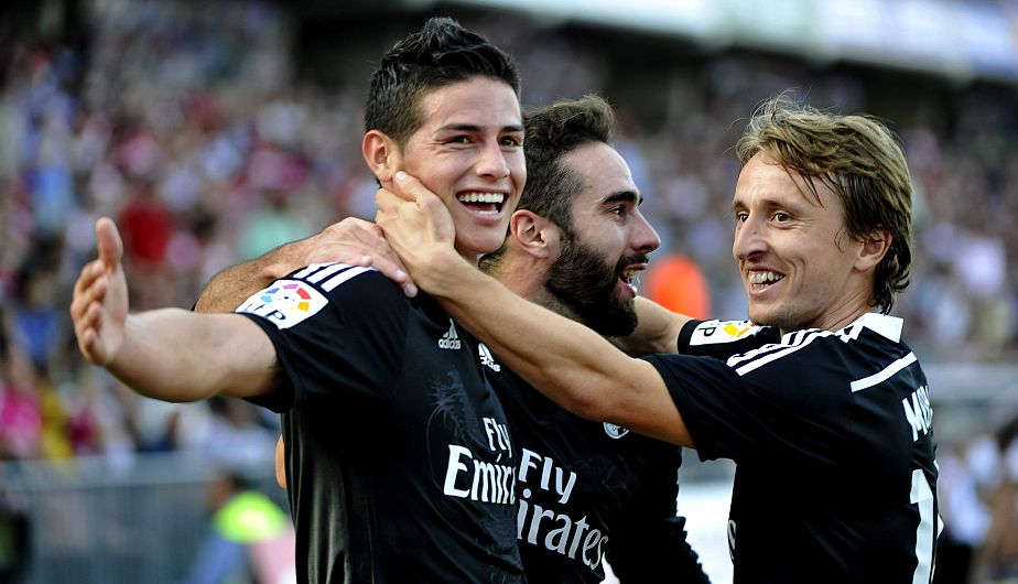 Real Madrid venció 4-0 al Granada con doblete de James Rodríguez. (EFE)
